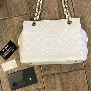 Chanel Caviar Quilted Petit Timeless tote ptt white
